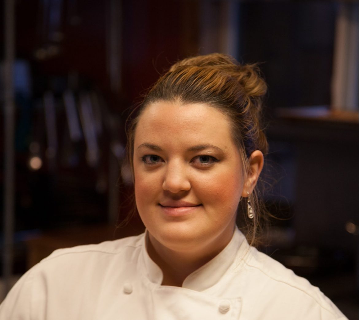 Mandy Dixon headshot